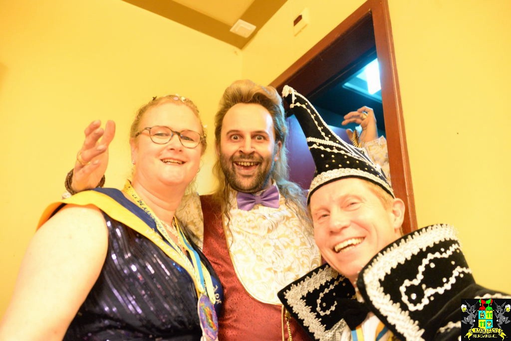 ../Images/Carnavals maandagavond in VdG 152.jpg